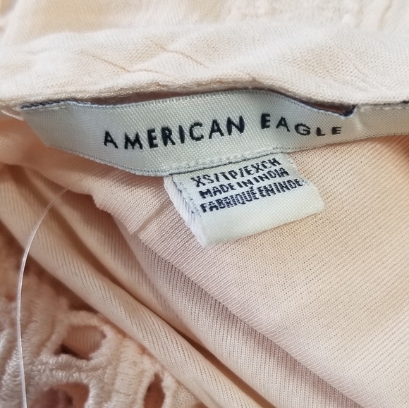 American Eagle NWT Romper. V-Neck w/ Hook for Extra Coverage. Lined. Size XS. - Picture 7 of 9